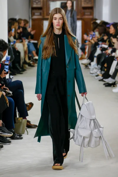 Look 6